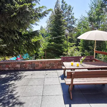 3 Bedroom Awesome In Dom wakacyjny Sulęczyno